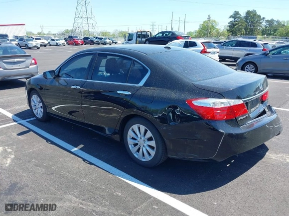2015 Honda Accord Sedan EX-L with VIN 1HGCR2F84FA168076, listed as a IAAI auction lot 41983408 with 209,007 mi miles. Bid and sale history available at carsss.com. Image 3.