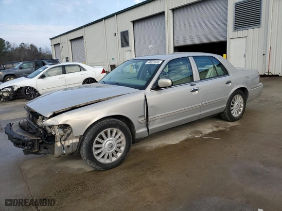 2009 Mercury Grand Marquis LS with VIN 2MEHM75V19X630868, listed as a Copart auction lot 44021835 with 43,649 mi miles and Salvage Title. Bid and sale history available at carsss.com. Image 1.