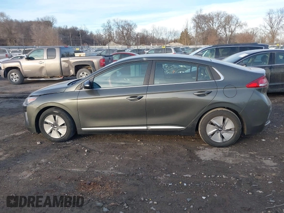 2022 Hyundai Ioniq SE с VIN KMHC75LC6NU275962, выставлен на аукционе IAAI как лот 41297650 с пробегом 28 274 миль миль и . История ставок и продаж доступна на DreamBid. Изображение 13.
