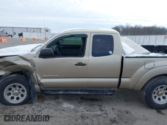 2005 Toyota Tacoma with VIN 5TEUU42N55Z003392, listed as a IAAI auction lot 41597843 with Not Provided miles and . Bid and sale history available at DreamBid. Image 15.