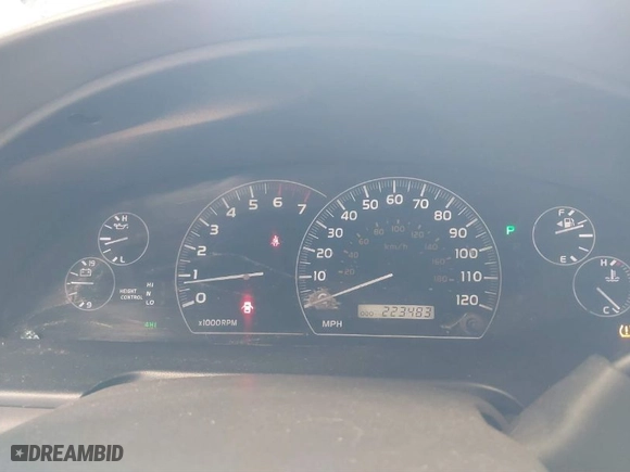 2005 Toyota Sequoia Limited with VIN 5TDBT48A95S241368, listed as a IAAI auction lot 41753836 with 223,483 mi miles. Bid and sale history available at carsss.com. Image 7.