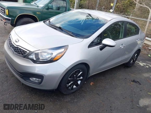2014 Kia Rio EX z VIN KNADN4A31E6385704, wystawiony jako IAAI lot #41245821 z przebiegiem 130 085 mil mil oraz . Historia ofert i sprzedaży dostępna na DreamBid. Obrazek 16.