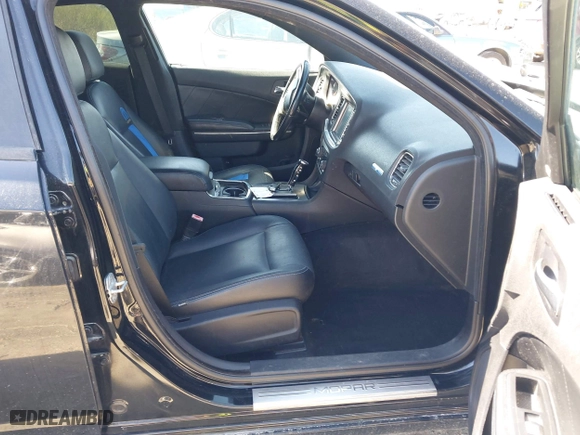 2011 Dodge Charger RT Plus with VIN 2B3CL5CT0BH615770, listed as a IAAI auction lot 41854093 with 134,258 mi miles. Bid and sale history available at carsss.com. Image 5.