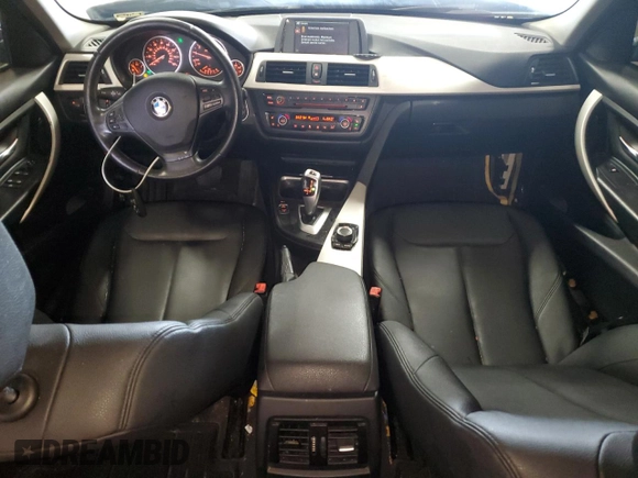 2014 BMW 3 Series 320i xDrive with VIN WBA3C3C51EF983706, listed as a Copart auction lot 61472895 with 167,549 mi miles and Non repairable. Bid and sale history available at DreamBid. Image 8.