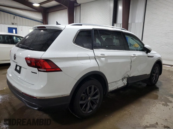 2022 Volkswagen Tiguan SE z VIN 3VV2B7AX9NM106198, wystawiony jako Copart lot #59867485 z przebiegiem 23 940 mil mil oraz Szkoda całkowita • Salvage title. Historia ofert i sprzedaży dostępna na DreamBid. Obrazek 3.