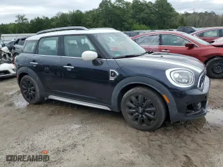 2020 MINI Countryman Cooper S with VIN WMZYW7C03L3L61778, listed as a Copart auction lot 63217674 with 19,458 mi miles and Salvage Title. Bid and sale history available at carsss.com. Image 4.