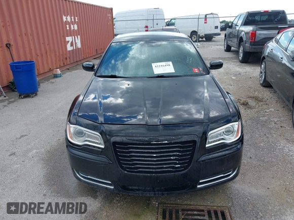 2014 Chrysler 300 z VIN 2C3CCAAG6EH220935, wystawiony jako IAAI lot #42216498 z przebiegiem 153 539 mil mil oraz . Historia ofert i sprzedaży dostępna na DreamBid. Obrazek 12.
