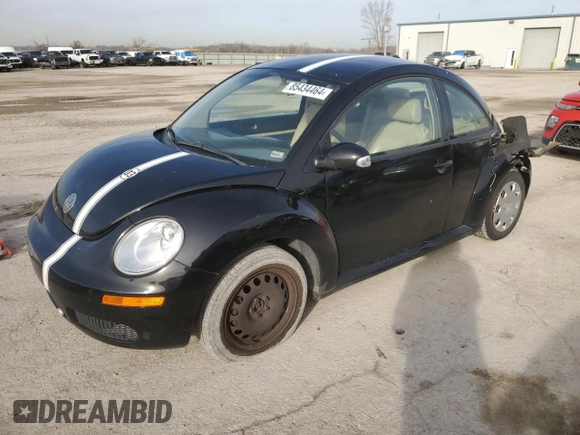2007 Volkswagen New Beetle Coupe with VIN 3VWEW31CX7M519236, listed as a Copart auction lot 85434464 with 154,806 mi miles and Salvage Title. Bid and sale history available at carsss.com. Image 1.