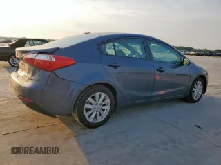 2016 Kia Forte LX z VIN KNAFX4A63G5551727, wystawiony jako Copart lot #57062515 z przebiegiem 131 419 mil mil oraz Szkoda całkowita • Salvage title. Historia ofert i sprzedaży dostępna na DreamBid. Obrazek 3.