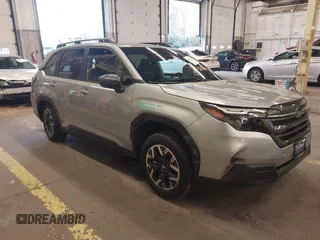 2025 Subaru Forester Premium with VIN JF2SLDDC6SH514355, listed as a IAAI auction lot 41535610 with 33 mi miles. Bid and sale history available at carsss.com. Image 1.