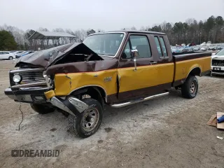 1988 Ford F-150 with VIN 1FTEX14N2JKA84275, listed as a Copart auction lot 88819435 with 89,176 mi miles and Clean Title. Bid and sale history available at carsss.com. Image 1.