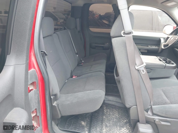 2008 Chevrolet Silverado 1500 LT w/1LT with VIN 2GCEC19J581317917, listed as a IAAI auction lot 41634804 with 129,305 mi miles. Bid and sale history available at carsss.com. Image 8.