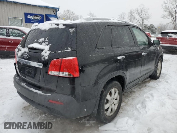 2013 Kia Sorento LX with VIN 5XYKT3A62DG346202, listed as a Copart auction lot 82705134 with 208,117 mi miles and Non repairable. Bid and sale history available at DreamBid. Image 3.