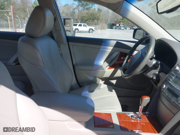 2008 Toyota Camry LE with VIN 4T1BK46K88U072423, listed as a IAAI auction lot 41820513 with 165,122 mi miles. Bid and sale history available at carsss.com. Image 5.
