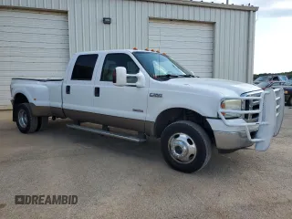 2006 Ford F-350 XL with VIN 1FTWW33P56EB94202, listed as a Copart auction lot 65182534 with 125,141 mi miles and Salvage title. Bid and sale history available at DreamBid. Image 4.