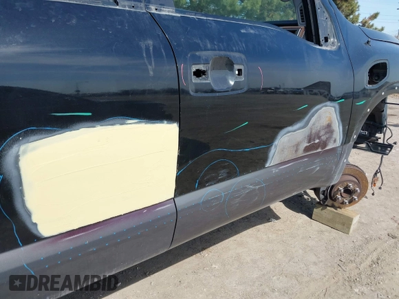 2016 Nissan Titan XD Platinum Reserve with VIN 1N6BA1F27GN506410, listed as a IAAI auction lot 41768621 with 159,404 mi miles. Bid and sale history available at carsss.com. Image 6.