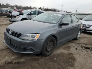 2011 Volkswagen Jetta SE с VIN 3VWBZ7AJ2BM345803, выставлен на аукционе Copart как лот 46503025 с пробегом 217 904 миль миль и Списание • Salvage title. История ставок и продаж доступна на DreamBid. Изображение 1.