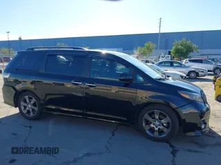2015 Toyota Sienna SE with VIN 5TDXK3DC4FS583841, listed as a IAAI auction lot 41223820 with 190,117 mi miles. Bid and sale history available at carsss.com. Image 1.