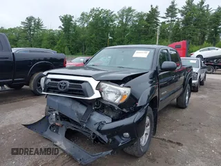 2015 Toyota Tacoma с VIN 3TMLU4EN2FM202275, выставлен на аукционе IAAI как лот 42523799 с пробегом 76 170 миль миль и . История ставок и продаж доступна на DreamBid. Изображение 2.