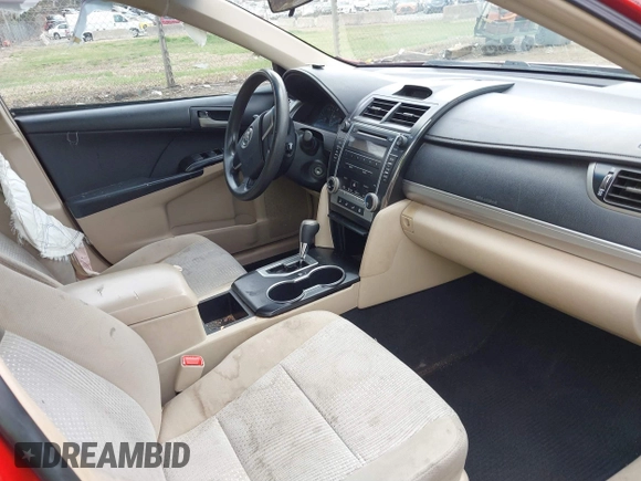 2012 Toyota Camry L with VIN 4T1BF1FK0CU613086, listed as a IAAI auction lot 41846781 with 236,654 mi miles. Bid and sale history available at carsss.com. Image 5.