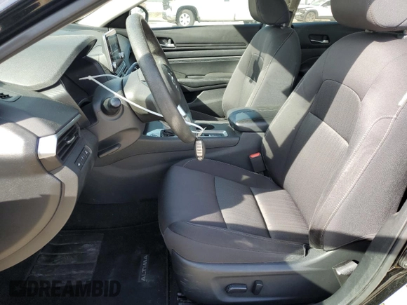 2019 Nissan Altima 2.5 S with VIN 1N4BL4BW9KC257822, listed as a Copart auction lot 50310635 with 39,820 mi miles and Salvage Title. Bid and sale history available at carsss.com. Image 7.