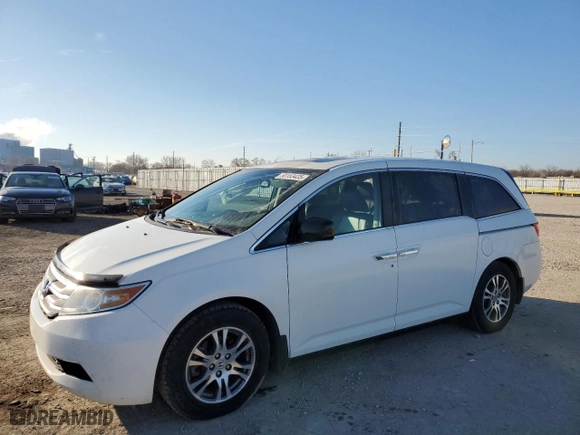 2011 Honda Odyssey EX-L with VIN 5FNRL5H69BB039923, listed as a Copart auction lot 50153435 with 182,055 mi miles and Salvage Title. Bid and sale history available at carsss.com. Image 1.