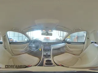 2014 Volkswagen Passat SE z VIN 1VWBT7A34EC075708, wystawiony jako Copart lot #57662405 z przebiegiem 78 077 mil mil oraz Szkoda całkowita • Salvage title. Historia ofert i sprzedaży dostępna na DreamBid. Obrazek 14.