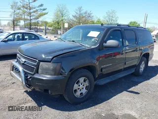 2012 Chevrolet Suburban LT with VIN 1GNSCJE09CR168533, listed as a IAAI auction lot 42142325 with 250,582 mi miles. Bid and sale history available at carsss.com. Image 17.