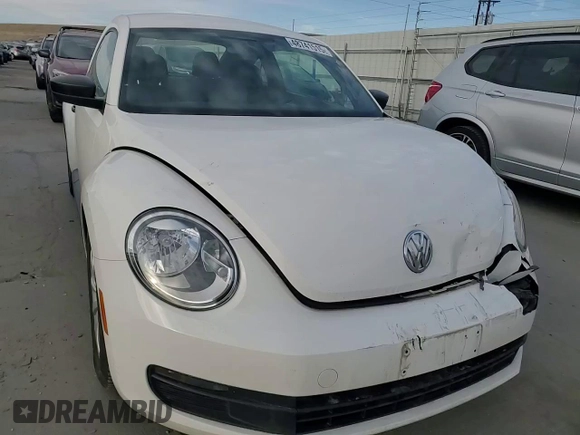 2013 Volkswagen Beetle Entry with VIN 3VWFP7AT5DM654385, listed as a Copart auction lot 48741515 with 47,029 mi miles and Salvage Title. Bid and sale history available at DreamBid. Image 10.