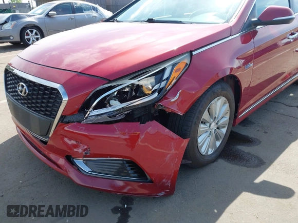 2016 Hyundai Sonata Hybrid SE with VIN KMHE24L18GA026079, listed as a IAAI auction lot 42051741 with 116,076 mi miles. Bid and sale history available at carsss.com. Image 6.