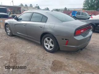 2011 Dodge Charger SE z VIN 2B3CL3CG3BH543535, wystawiony jako IAAI lot #42300953 z przebiegiem 283 011 mil mil oraz . Historia ofert i sprzedaży dostępna na DreamBid. Obrazek 3.