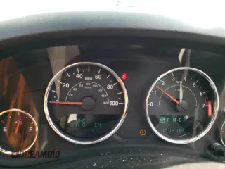 2018 Jeep Wrangler JK Unlimited Sahara with VIN 1C4BJWEG7JL856975, listed as a Copart auction lot 59562484 with 101,419 mi miles and Salvage Title. Bid and sale history available at carsss.com. Image 9.