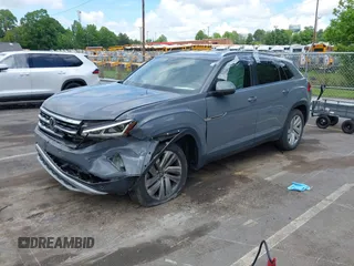 2020 Volkswagen Atlas с VIN 1V2YC2CA4LC215683, выставлен на аукционе IAAI как лот 42235522 с пробегом 53 189 миль миль и . История ставок и продаж доступна на DreamBid. Изображение 16.