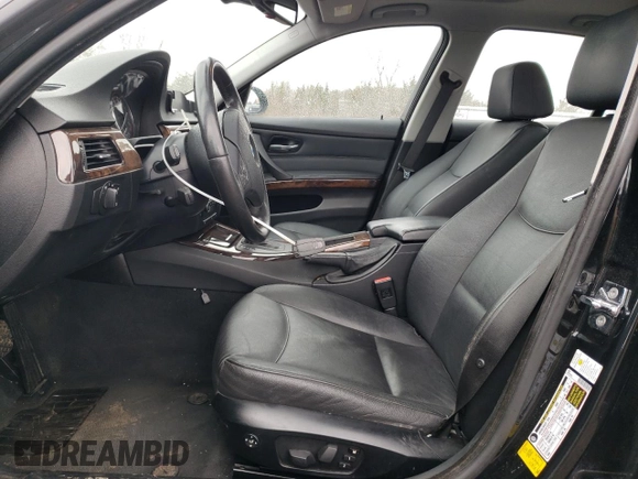 2008 BMW 3 Series 328xi z VIN WBAVC93568K043800, wystawiony jako Copart lot #49830315 z przebiegiem 183 075 mil mil oraz Szkoda całkowita • Salvage title. Historia ofert i sprzedaży dostępna na DreamBid. Obrazek 7.