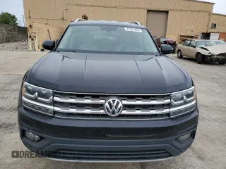 2018 Volkswagen Atlas SE with VIN 1V2CR2CA5JC582694, listed as a Copart auction lot 71221254 with 111,842 mi miles and Clean title. Bid and sale history available at DreamBid. Image 5.