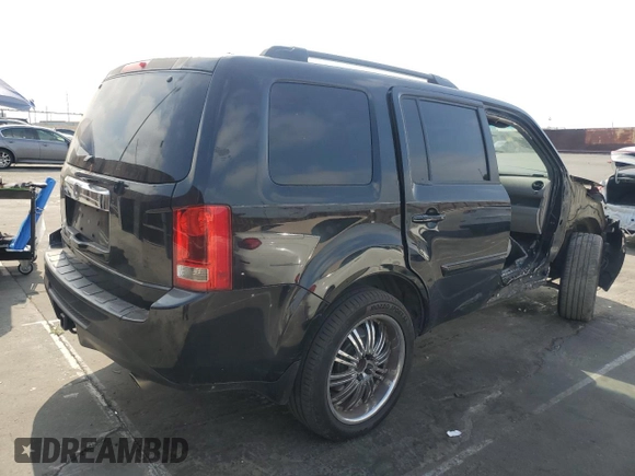 2013 Honda Pilot EX-L with VIN 5FNYF3H72DB031357, listed as a Copart auction lot 53745535 with 158,238 mi miles and Salvage title. Bid and sale history available at DreamBid. Image 3.