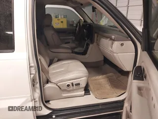 2005 Cadillac Escalade EXT z VIN 3GYEK62N65G222485, wystawiony jako IAAI lot #41409741 z przebiegiem 228 916 mil mil oraz . Historia ofert i sprzedaży dostępna na DreamBid. Obrazek 5.