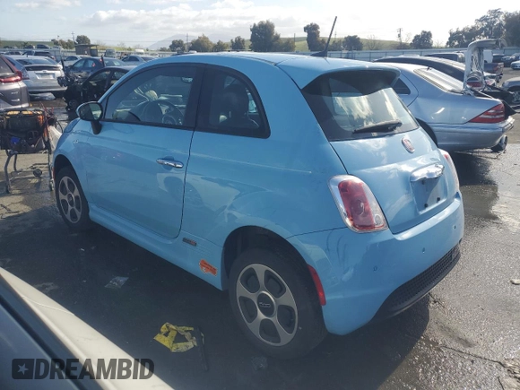 2017 FIAT 500e z VIN 3C3CFFGE8HT563364, wystawiony jako Copart lot #45574865 z przebiegiem 49 281 mil mil oraz Szkoda całkowita • Salvage title. Historia ofert i sprzedaży dostępna na DreamBid. Obrazek 2.