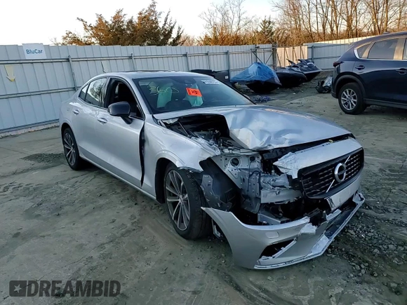 2022 Volvo S60 Momentum with VIN 7JRL12FZ6NG161626, listed as a Copart auction lot 81848753 with 0 mi miles. Bid and sale history available at carsss.com. Image 10.