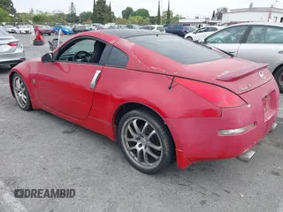 2005 Nissan 350Z Enthusiast with VIN JN1AZ34D65M610500, listed as a IAAI auction lot 42101654 with 190,896 mi miles. Bid and sale history available at carsss.com. Image 3.