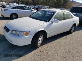 2000 Toyota Camry CE with VIN JT2BG22K6Y0450027, listed as a Copart auction lot 42501155 with 257,416 mi miles and Clean Title. Bid and sale history available at carsss.com. Image 1.