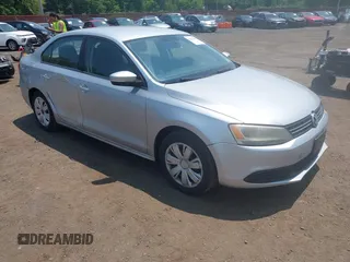 2012 Volkswagen Jetta SE с VIN 3VWDP7AJ5CM309927, выставлен на аукционе IAAI как лот 42414951 с пробегом 128 109 миль миль и . История ставок и продаж доступна на DreamBid. Изображение 1.