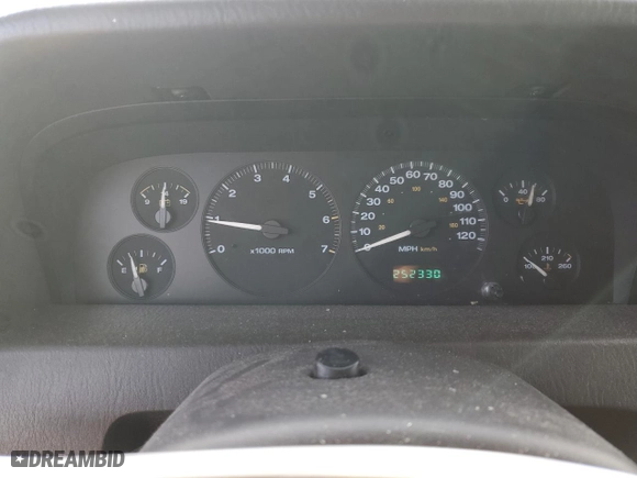 1999 Jeep Grand Cherokee Laredo with VIN 1J4GW58S0XC653687, listed as a Copart auction lot 81166844 with 252,330 mi miles and Salvage Title. Bid and sale history available at carsss.com. Image 9.