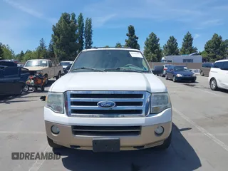 2011 Ford Expedition Max XLT z VIN 1FMJK1J54BEF41410, wystawiony jako IAAI lot #42278182 z przebiegiem 123 721 mil mil oraz . Historia ofert i sprzedaży dostępna na DreamBid. Obrazek 12.