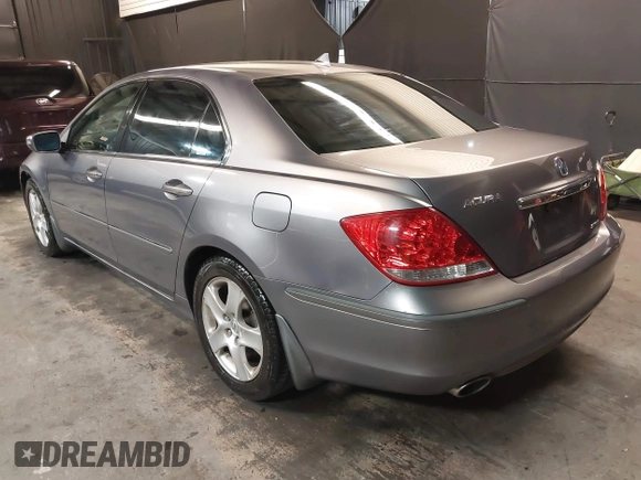 2006 Acura RL z VIN JH4KB165X6C009547, wystawiony jako IAAI lot #42073784 z przebiegiem 190 601 mil mil oraz . Historia ofert i sprzedaży dostępna na DreamBid. Obrazek 3.