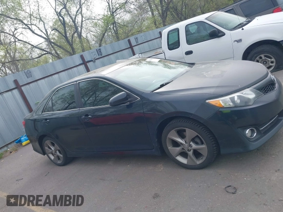 2012 Toyota Camry SE with VIN 4T1BK1FK6CU521590, listed as a IAAI auction lot 42035845 with 276,531 mi miles. Bid and sale history available at carsss.com. Image 13.