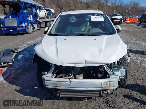 2020 Chevrolet Sonic LT z VIN 1G1JG6SB6L4110185, wystawiony jako IAAI lot #41351600 z przebiegiem 68 813 mil mil oraz . Historia ofert i sprzedaży dostępna na DreamBid. Obrazek 13.