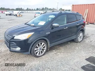 2014 Ford Escape SE with VIN 1FMCU0G9XEUE35271, listed as a IAAI auction lot 40896477 with 139,444 mi miles. Bid and sale history available at carsss.com. Image 17.