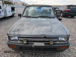 1993 Toyota Pickup with VIN 4TARN81A0PZ075782, listed as a Copart auction lot 62792165 with 159,828 mi miles and Clean title. Bid and sale history available at DreamBid. Image 5.