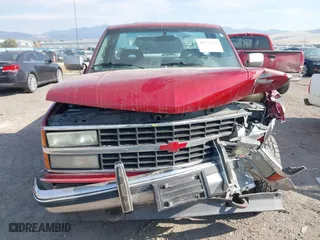 1992 Chevrolet C/K 1500 with VIN 1GCEK14K7NE106585, listed as a IAAI auction lot 40571156 with 148,563 mi miles. Bid and sale history available at carsss.com. Image 12.